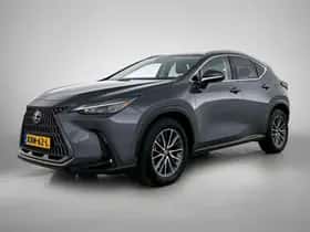 Lexus NX (2022)