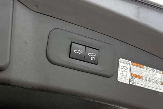 Lexus NX (2022) thumbnail 29