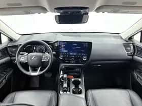 Lexus NX (2022) thumbnail 4