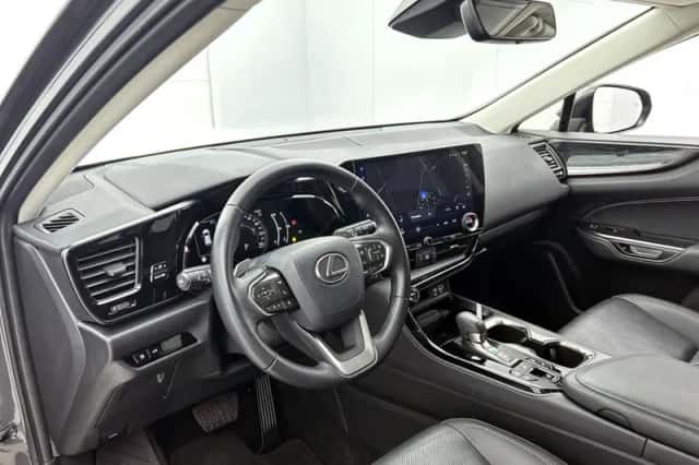 Lexus NX (2022) thumbnail 35