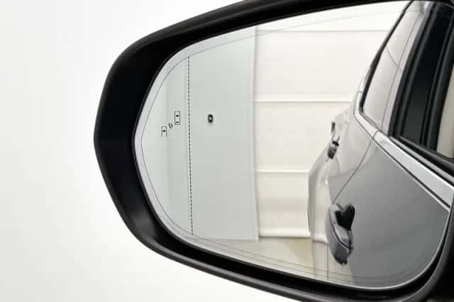 Lexus NX (2022) thumbnail 36
