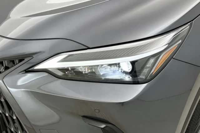 Lexus NX (2022) thumbnail 37