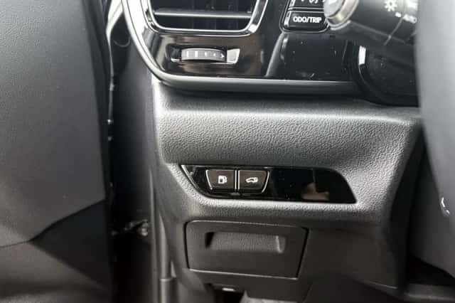 Lexus NX (2022) thumbnail 39