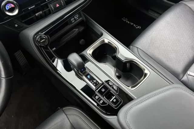 Lexus NX (2022) thumbnail 10