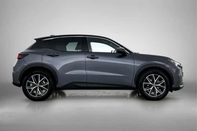 Lexus LBX (2025) thumbnail 11