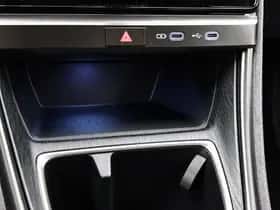 Lexus LBX (2025) thumbnail 23