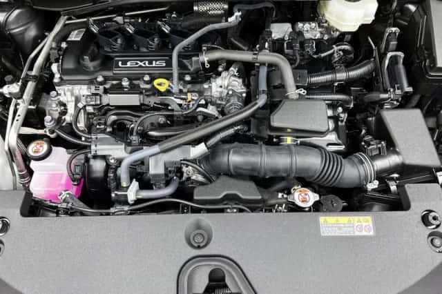 Lexus LBX (2025) thumbnail 26