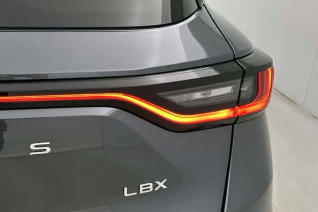 Lexus LBX (2025) thumbnail 29