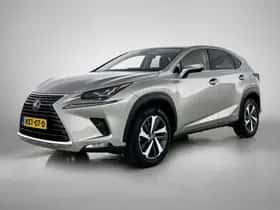 Lexus NX (2021)