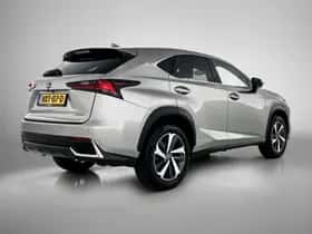 Lexus NX (2021) thumbnail 2