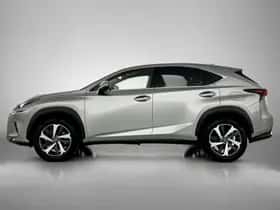 Lexus NX (2021) thumbnail 3
