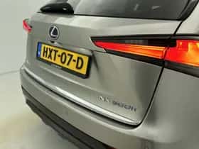 Lexus NX (2021) thumbnail 21