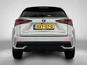 Lexus NX (2021) thumbnail 23