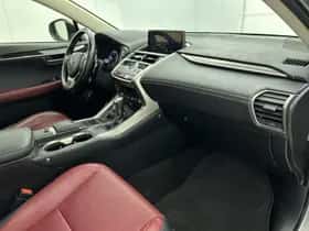 Lexus NX (2021) thumbnail 7