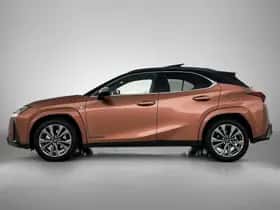 Lexus UX (2024) thumbnail 3