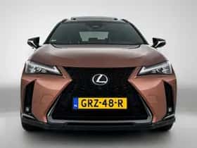 Lexus UX (2024) thumbnail 23