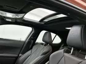 Lexus UX (2024) thumbnail 4