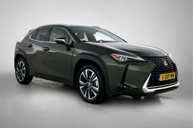 Lexus UX (2023) thumbnail 12