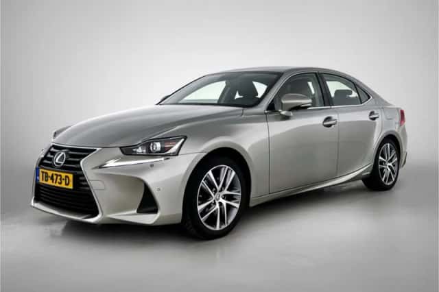 Lexus IS (2018)