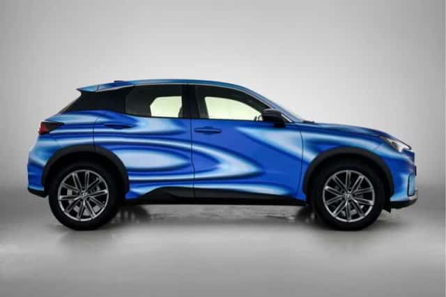 Lexus LBX (2024) thumbnail 11