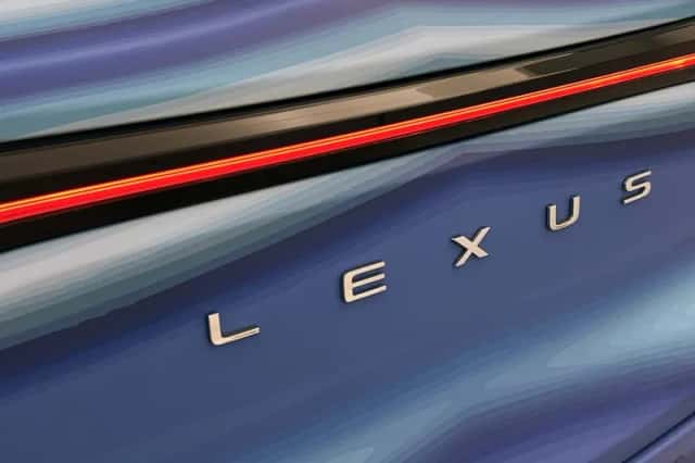 Lexus LBX (2024) thumbnail 20
