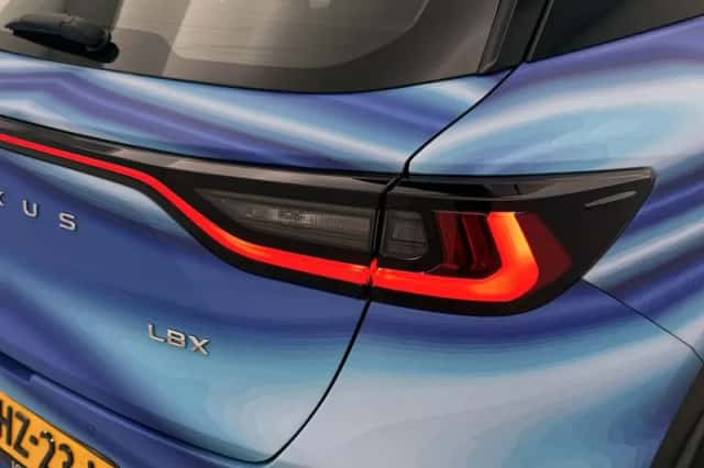 Lexus LBX (2024) thumbnail 42