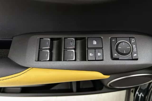 Lexus NX (2020) thumbnail 24