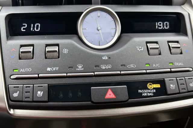 Lexus NX (2020) thumbnail 10
