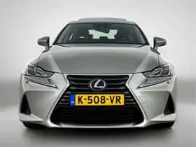 Lexus IS (2021) thumbnail 22