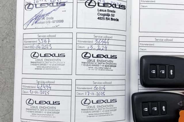 Lexus IS (2021) thumbnail 35