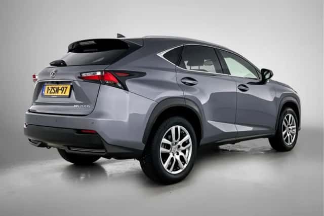 Lexus NX (2015) thumbnail 2