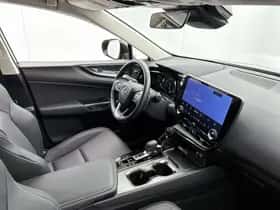 Lexus NX (2025) thumbnail 6