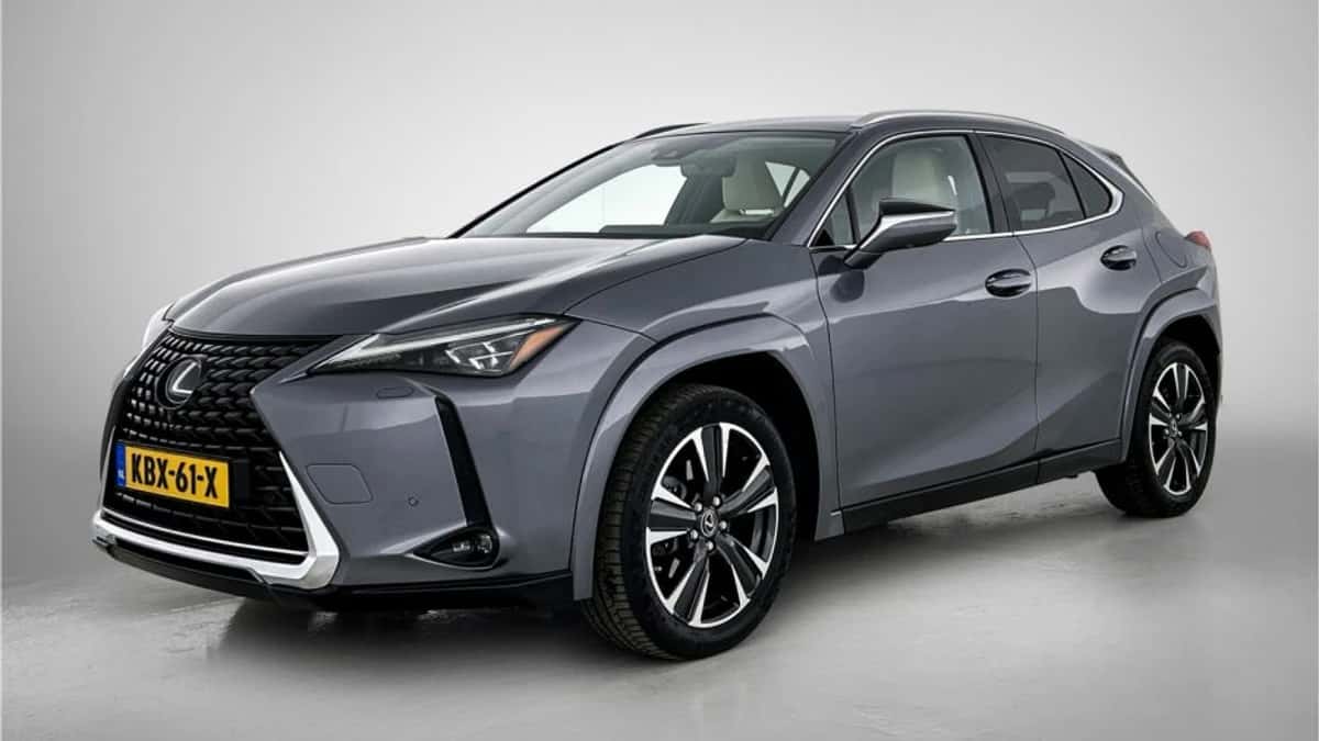 Lexus UX (2019) — foto 1
