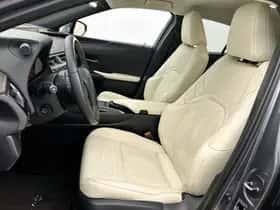 Lexus UX (2019) thumbnail 15