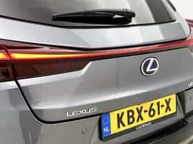 Lexus UX (2019) thumbnail 19