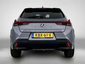 Lexus UX (2019) thumbnail 21