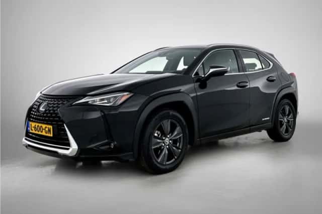 Lexus UX (2020) thumbnail 1