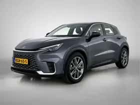 Lexus LBX (2024)