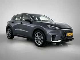 Lexus LBX (2024) thumbnail 13