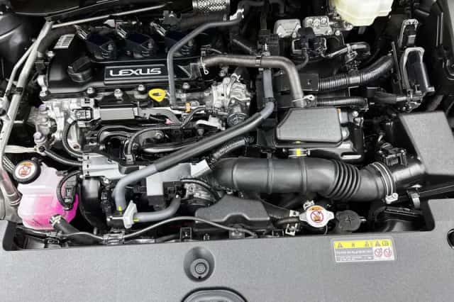 Lexus LBX (2024) thumbnail 27