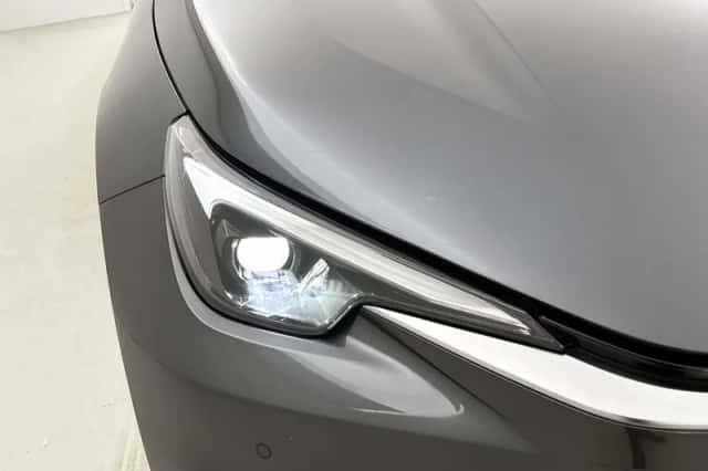 Lexus LBX (2024) thumbnail 30
