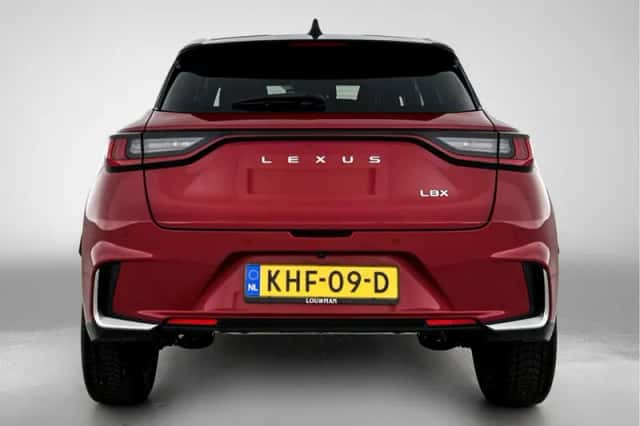 Lexus LBX (2024) thumbnail 20