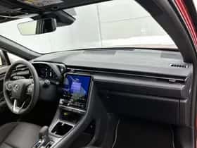 Lexus LBX (2024) thumbnail 6