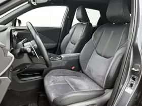 Lexus LBX (2024) thumbnail 15