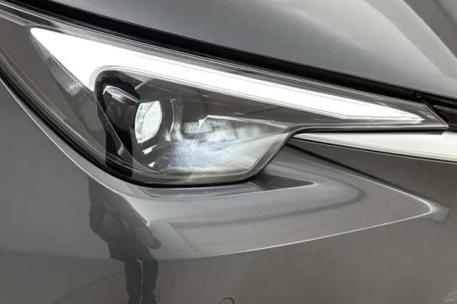 Lexus LBX (2024) thumbnail 38