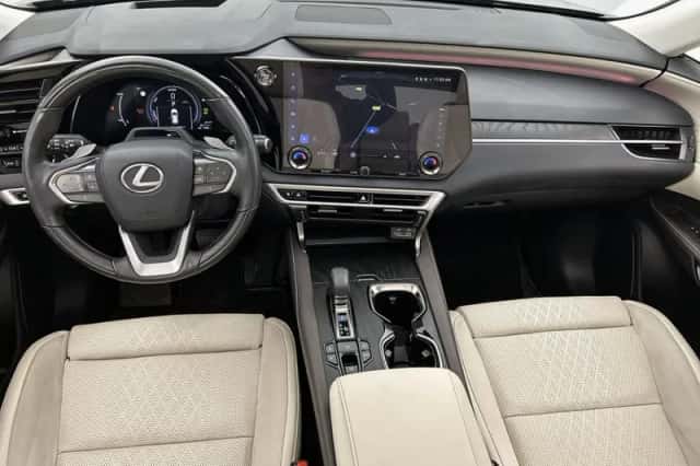Lexus RX (2023) thumbnail 5