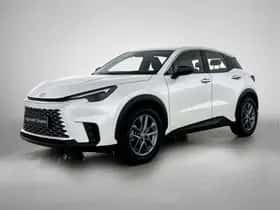 Lexus LBX (2025)