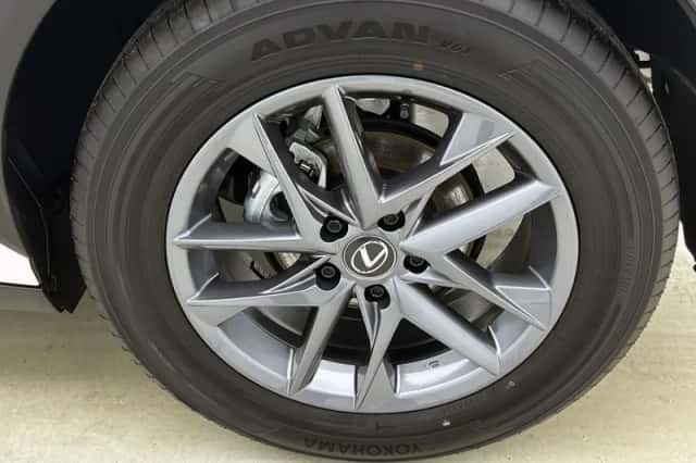 Lexus LBX (2025) thumbnail 22