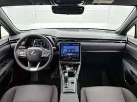 Lexus LBX (2025) thumbnail 4