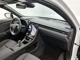 Lexus LBX (2025) thumbnail 6